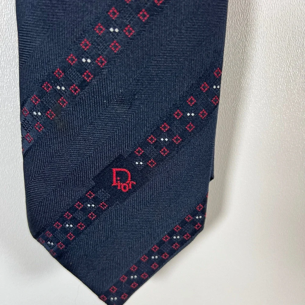 Christian Dior Cravates Mens Navy Blue‎ Herringbone Geometric Stripe Silk Tie